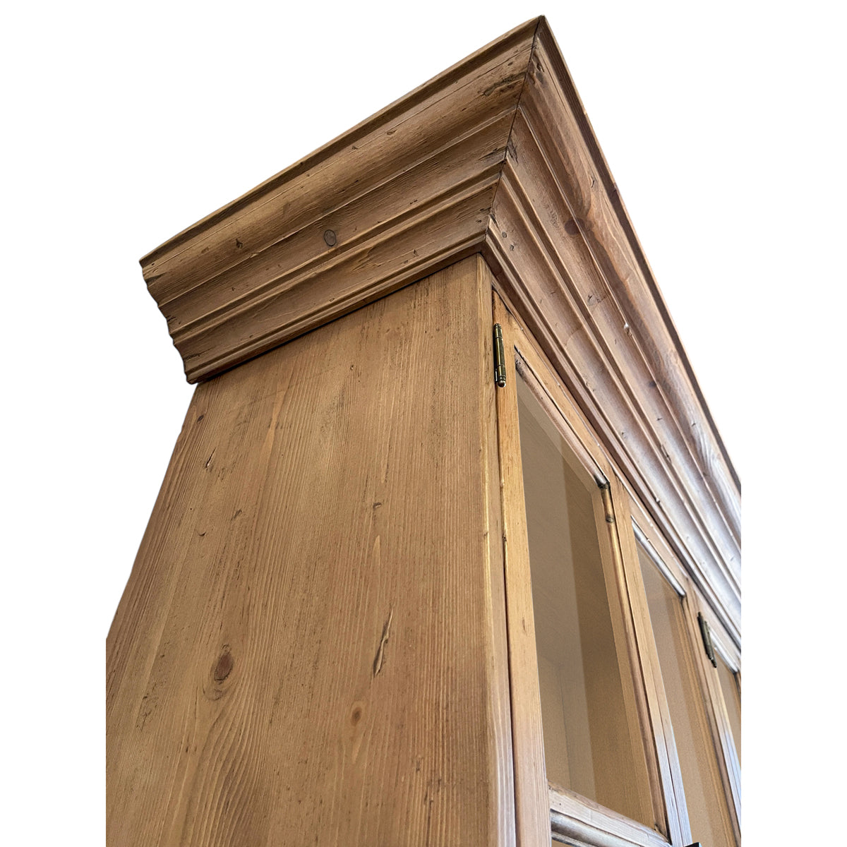 Stratford Cabinet in Reclaimed Pine
