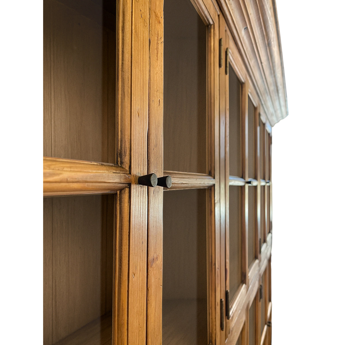 Stratford Cabinet in Reclaimed Pine