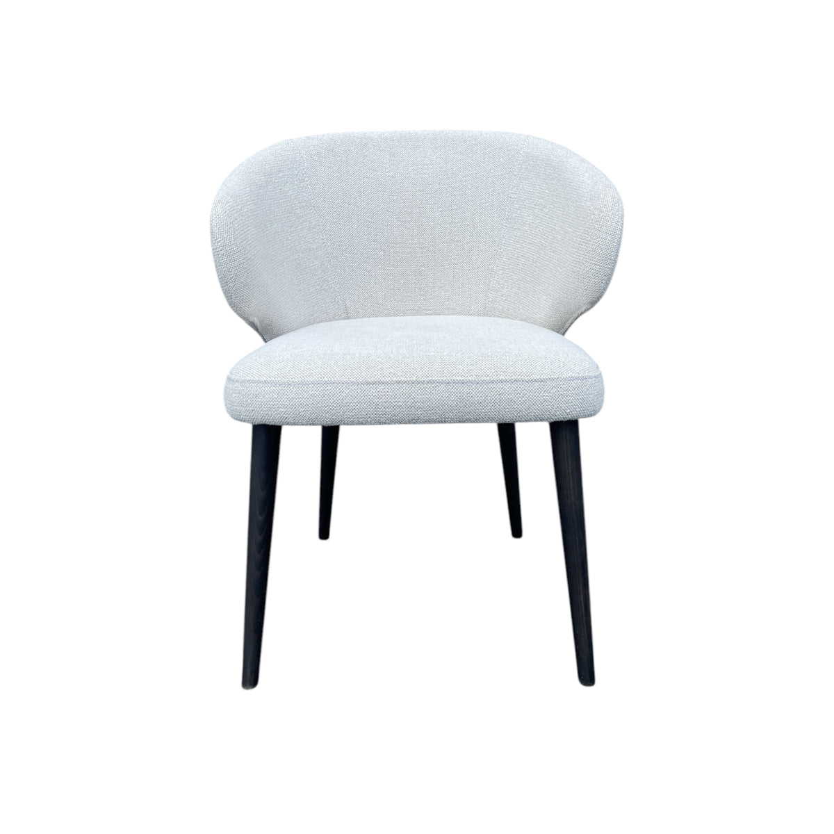 Compact dining chair in linen with a softly rounded back on a birch frame