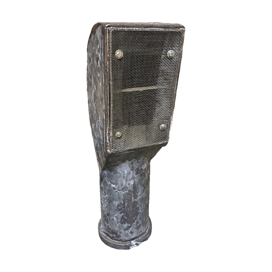 Iron Vent with Grate